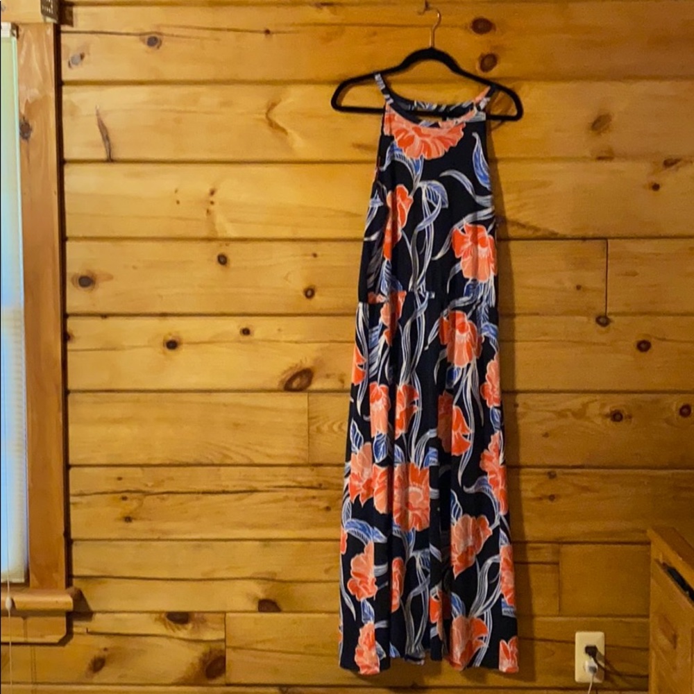 Sleeveless floral dress